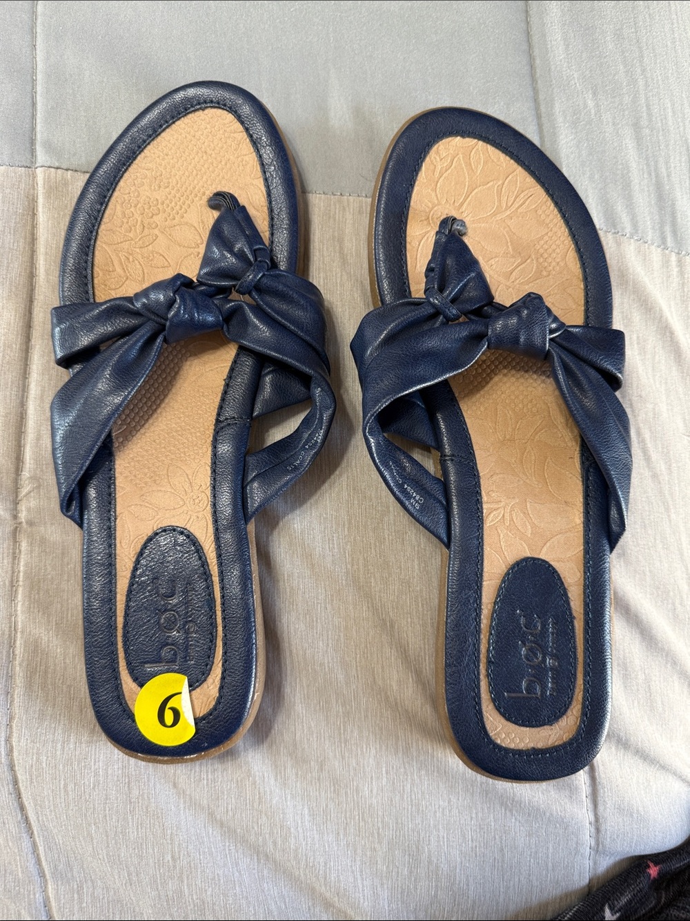 b.o.c. Navy Knot Thong Sandals for Women Size 9